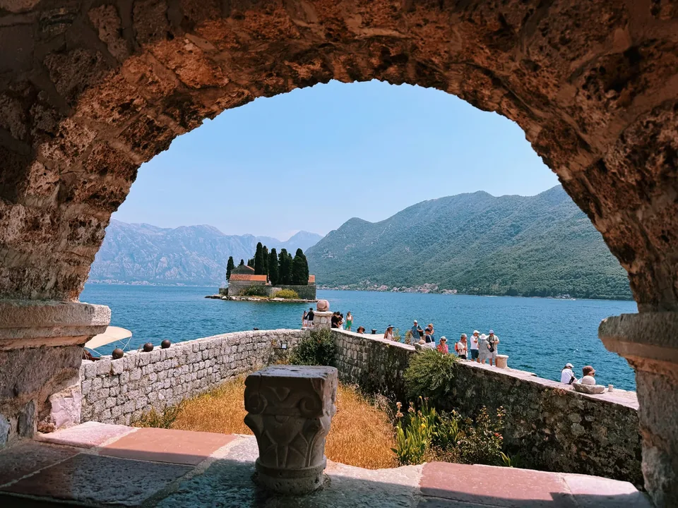 🌄 Montenegro: 7 Días a Tu Aire 🚗 + Hotel + Vuelos