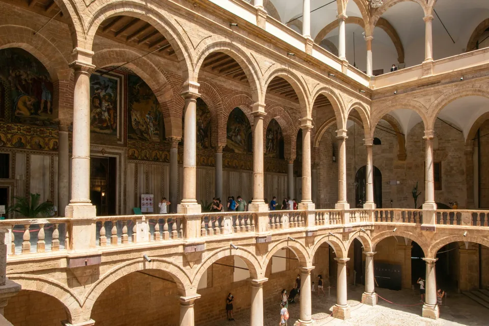 🍋 Palermo: Vuelos + 4 Noches en Hotel 4* + Desayuno