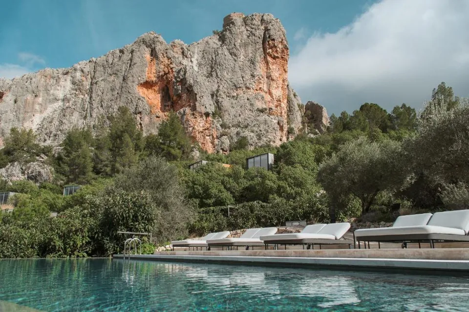🌲 Espectacular Hotel Paisaje de Diseño en Alicante