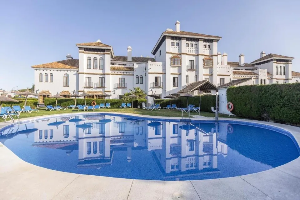 🦩 Hotel 4* en Matalascañas para Viernes Noche