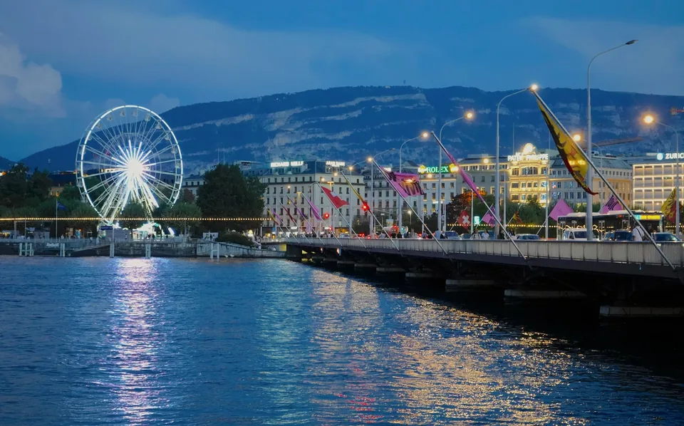 🎄 Ginebra: Vuelos + 2 Noches de Escapada Navideña en Suiza