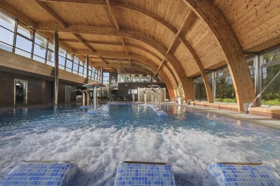 🏨 Rota: Hotel 4* + Thalasso Resort +Desayuno + Playa