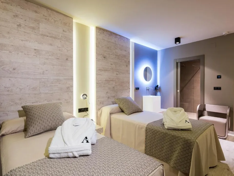 🌿 Alcalá del Júcar (Albacete): Noche en Hotel 4★ + Desayuno Incluido