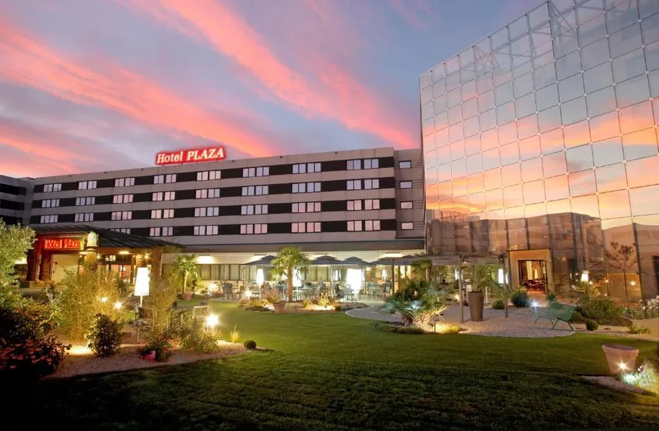 🏨 Chasseneuil-du-Poitou, Poitou-Charentes : Hotel 4* + Spa + Futuroscope Opcional