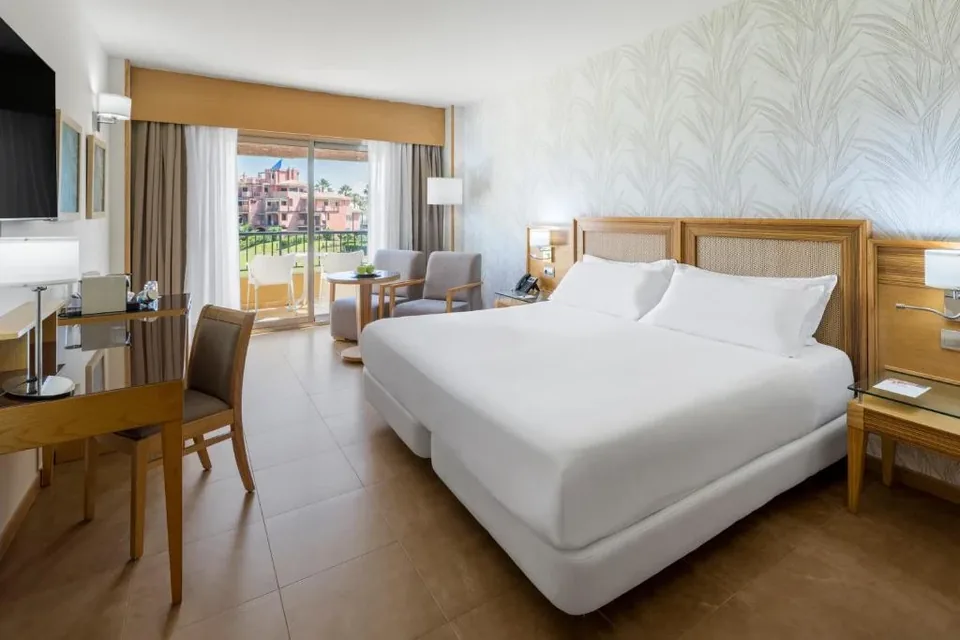 🏨 Rota: Hotel 4* + Thalasso Resort +Desayuno + Playa
