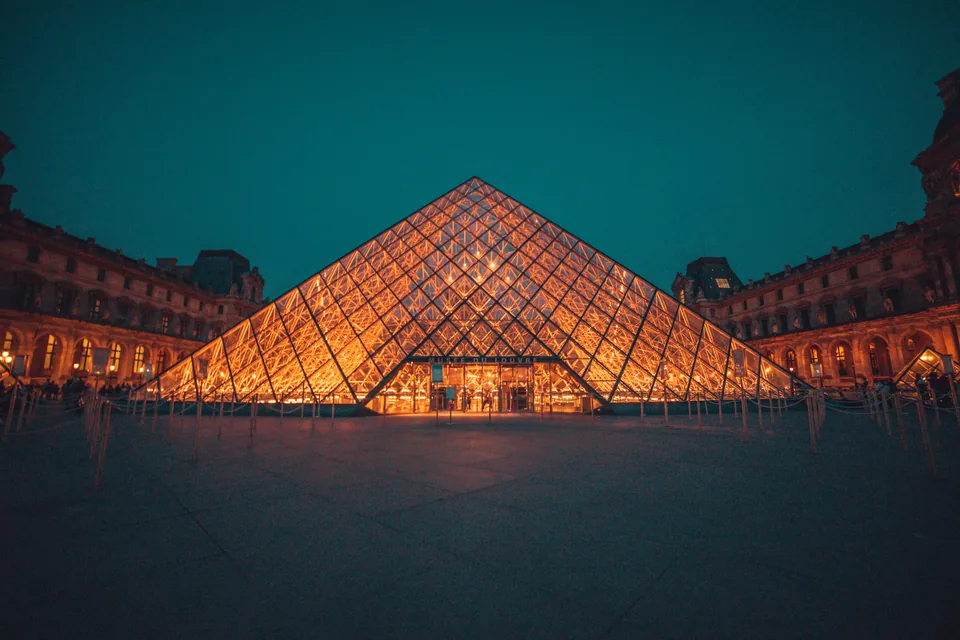 🗼¡Escapada Express a París! 3 Días con Vuelos + Hotel 3★ + Crucero por el Sena