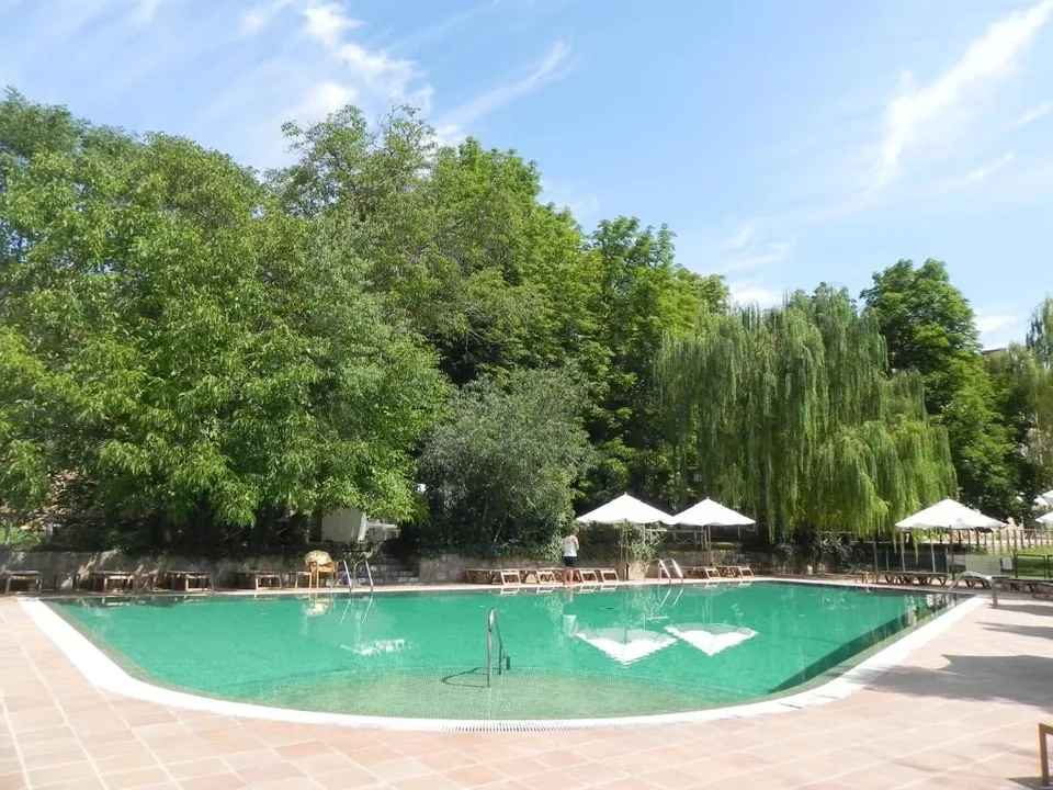 Noche + Desayuno en el Monasterio de Piedra