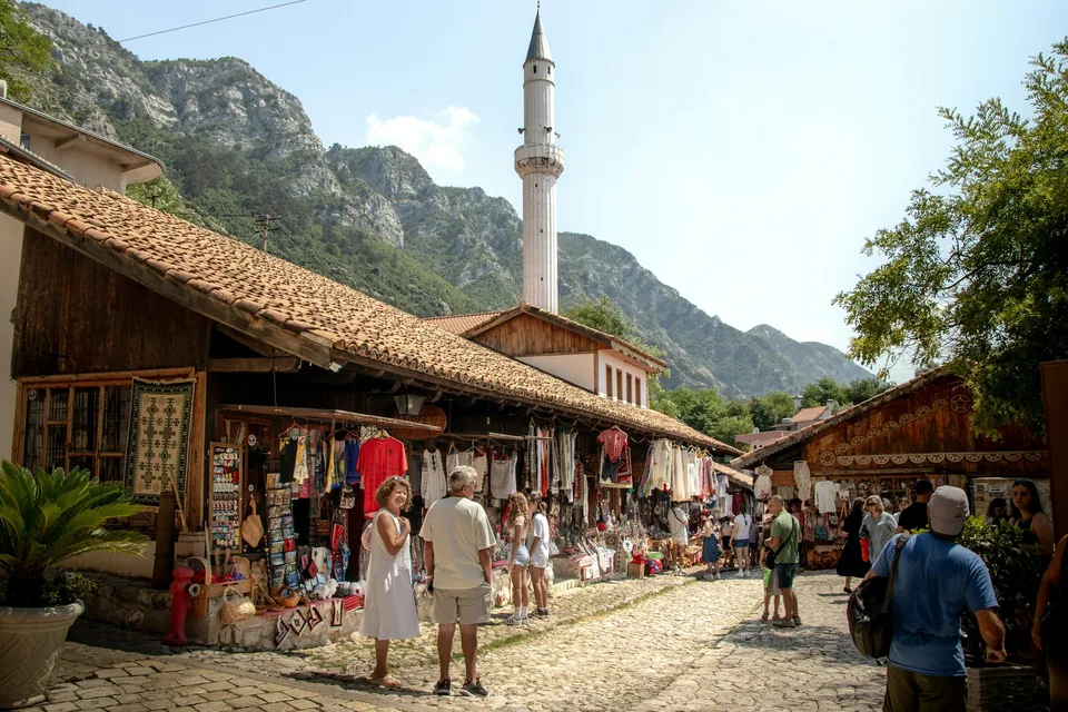 🌄 Albania: 8 días a tu aire 🚗 + Vuelos + Hoteles