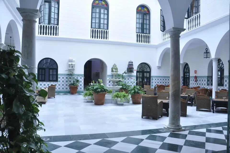 💃 Cádiz en hotel 4⭐️