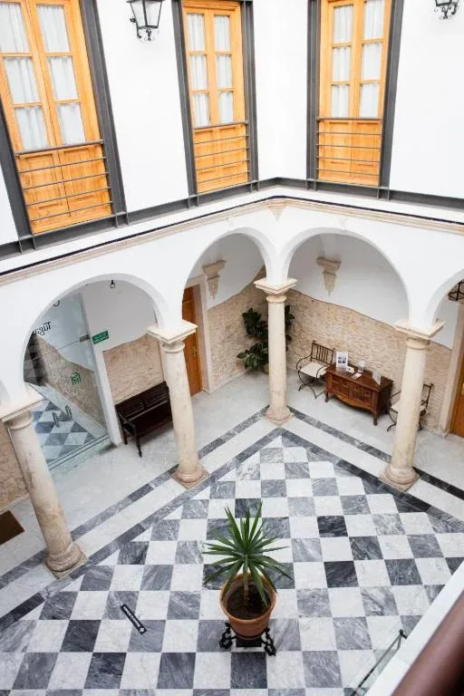 🏰 Medina Sidonia: Hotel 3* + Media Pensión + Detalle
