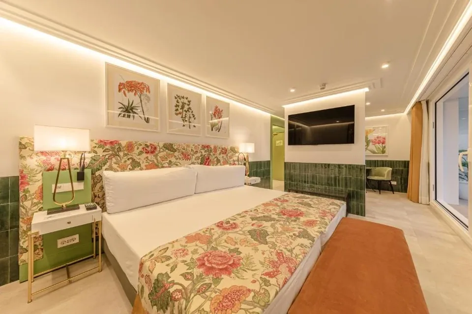 💃 Sevilla: Hotel 4* + Desayuno