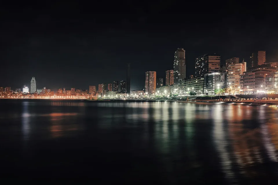 🏙️ Benidorm: Noche en Hotel 4★