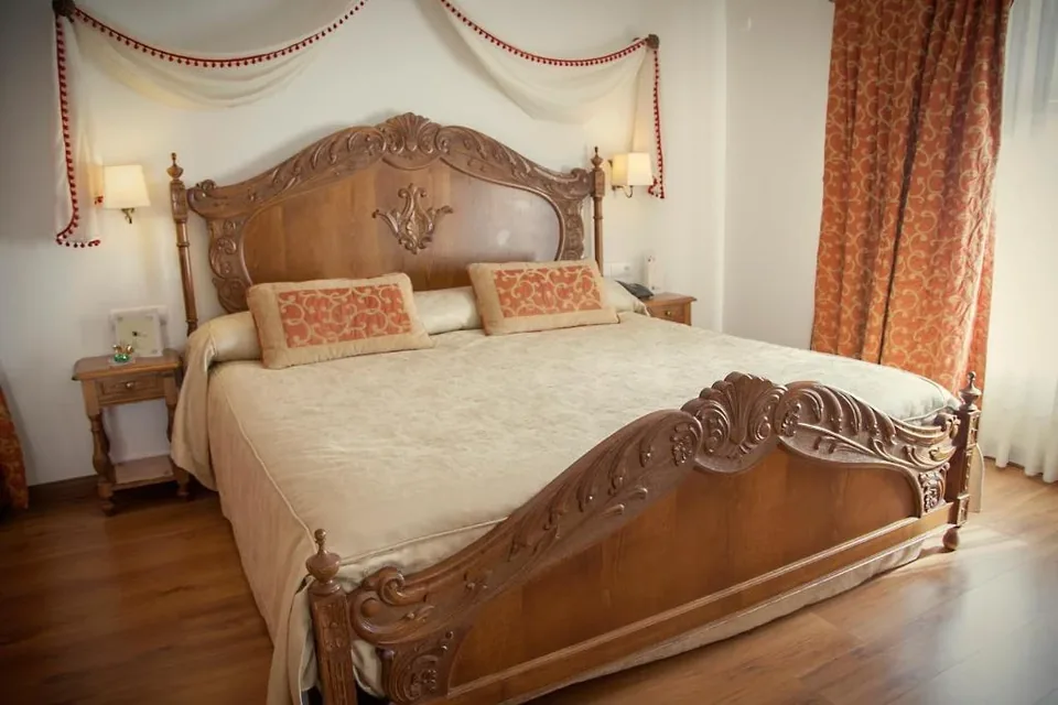 🍷 La Rioja: Hotel Palacio 3* + Desayuno
