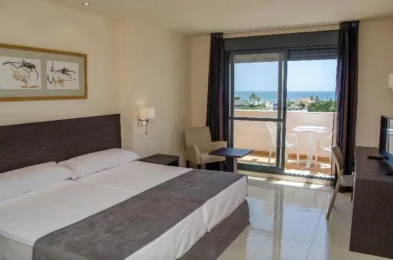 🏖️ Almería: 2 Noches en Hotel 4★ junto a la Playa