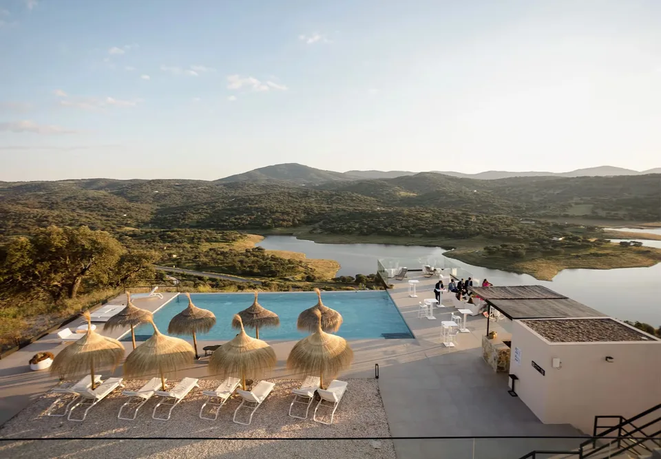 💎​¡Lujazo rural de 5⭐️en un hotel boutique con piscina infinita!