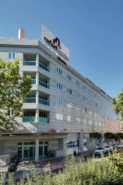 🏙️ Madrid: Dos noches en Hotel 4*