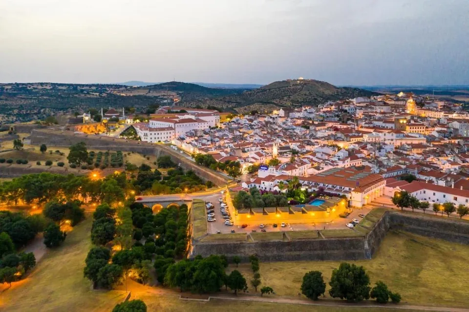 🏰 Elvas (Portugal): Noche en Hotel 4★ Histórico junto a la Frontera