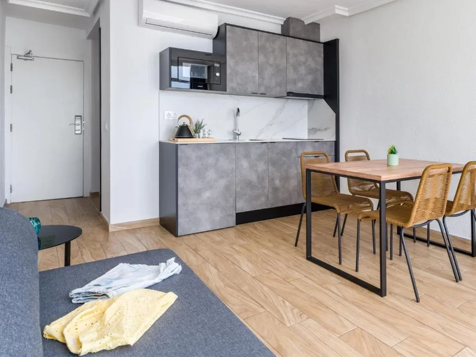 🌞 Ibiza: 3 Noches en Apartamentos 3* + Vuelos