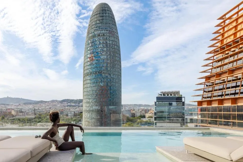 🏙️ Barcelona : Hotel 4* + Desayuno