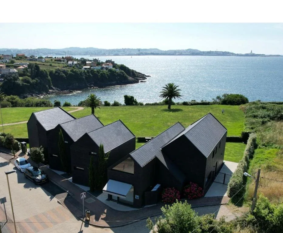 🌊 Cabañas de Lujo Eco-Friendly en Galicia