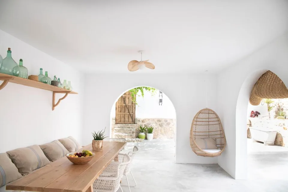 🗺️ Hotel Boutique 5* con SPA dentro de una Cueva