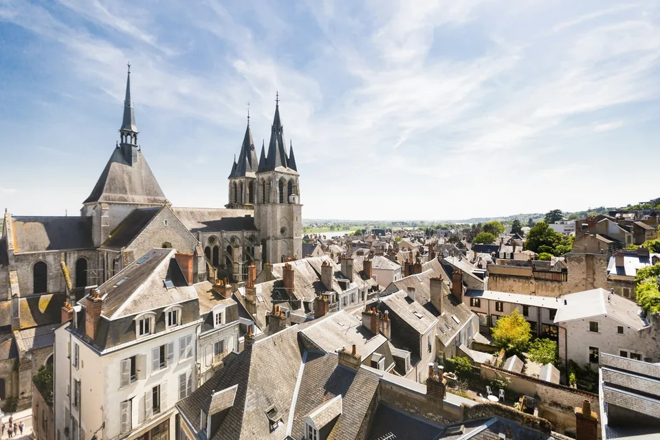 🏰 Francia: 8 Días Circuito Senior+60 + Hoteles + Vuelos