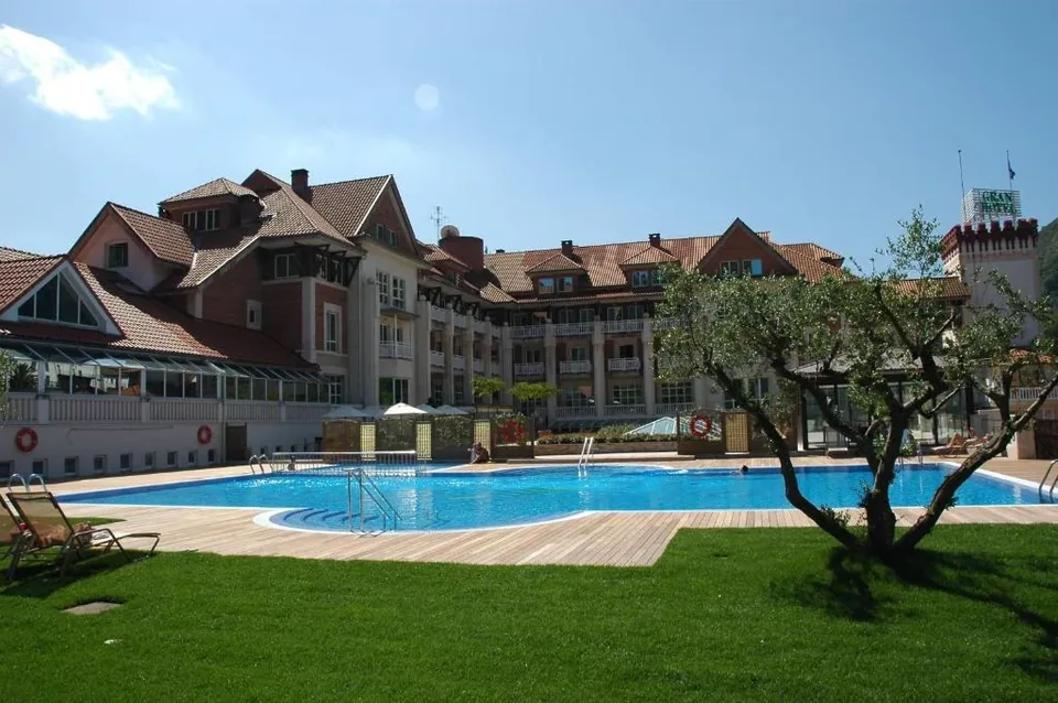 🧖‍♀️ ¡Escapada termal de lujo en Cantabria!
