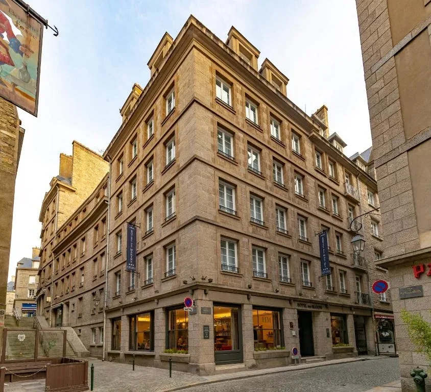 FR 👑 Saint-Malo: Hotel 4* + Desayuno + Copa de Bienvenida