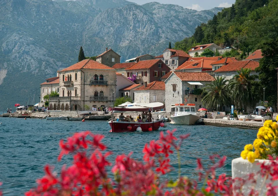 🇲🇪⚓ ¡Descubre Montenegro! Escapada de 4 días a Tivat 🌊
