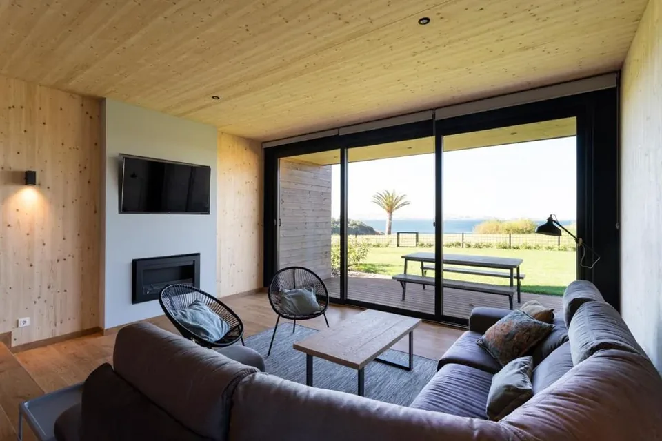 🌊 Cabañas de Lujo Eco-Friendly en Galicia
