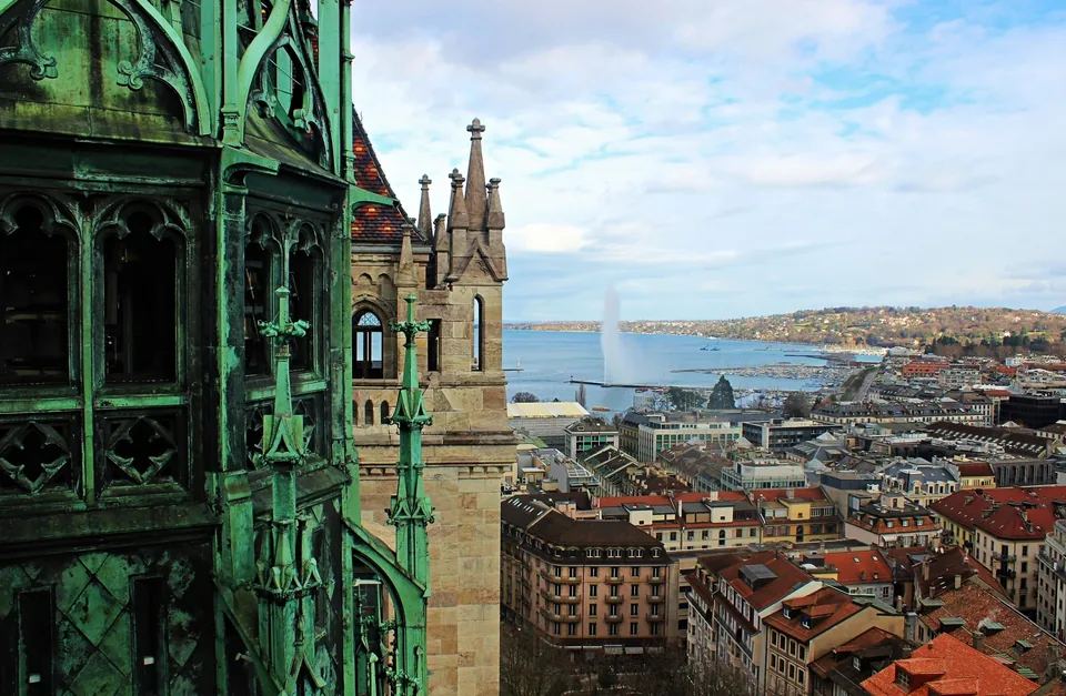 🎄 Ginebra: Vuelos + 2 Noches de Escapada Navideña en Suiza