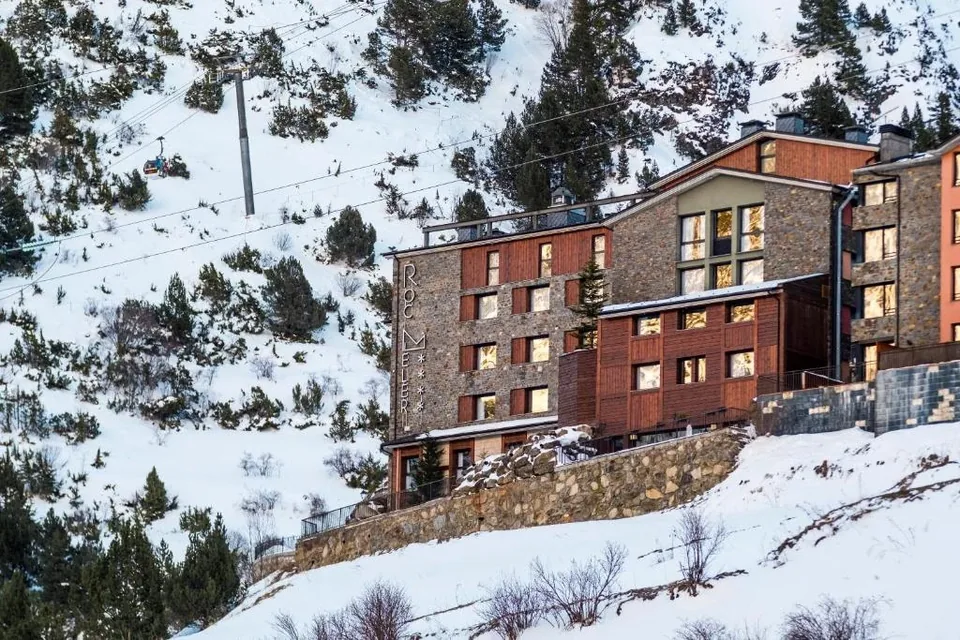 🏔️ Andorra: Hotel 4* + Media Pensión + Spa