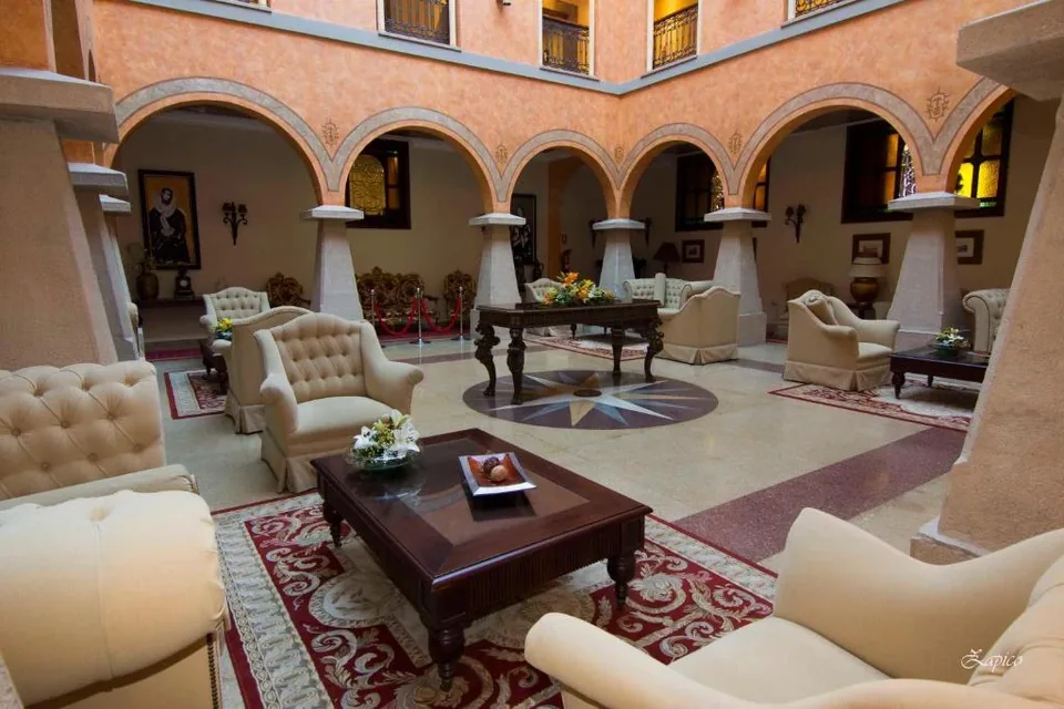 🏨 Asturias: Hotel 4* + Media Pensión + Spa + Detalle
