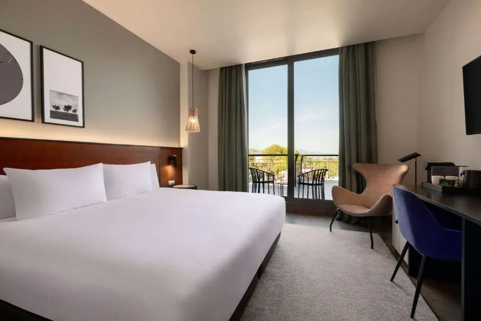 🏨 San Esteve Sesrovires: Hotel 4* + Detalle de Bienvenida + Dto en Tratamientos