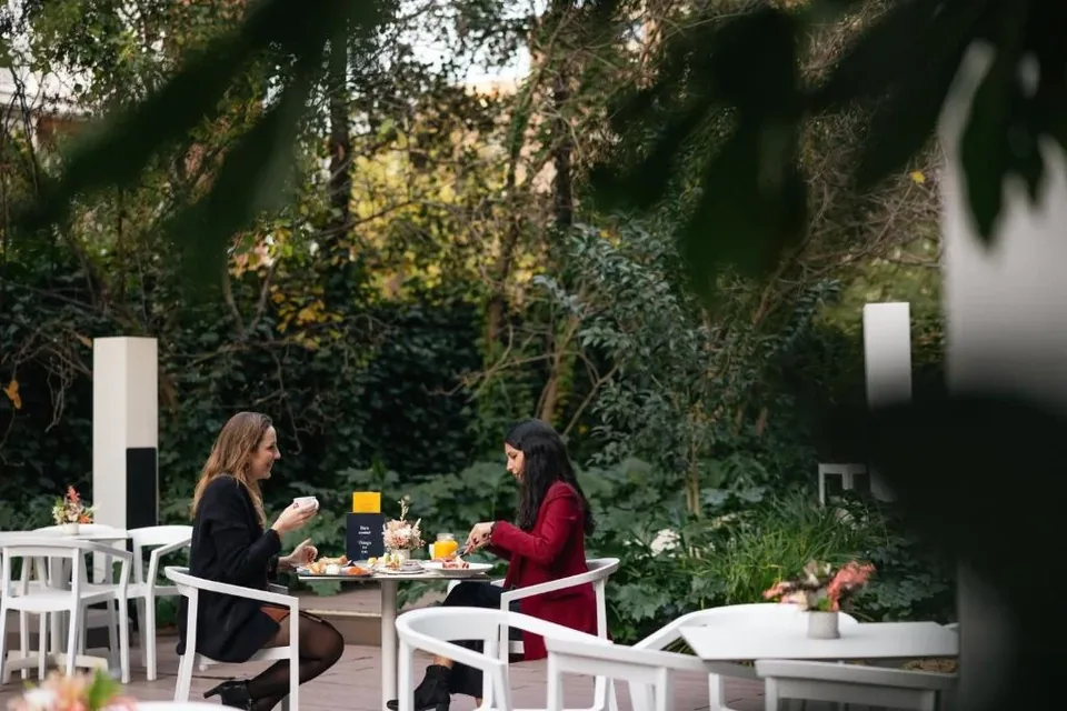 🏙️ Madrid: Hotel 4* + Desayuno + Degustación de Ibéricos