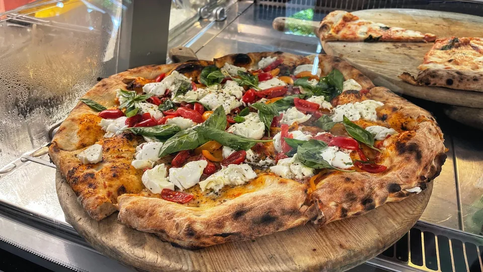 🍕 Nápoles en febrero: 3 noches + VUELOS